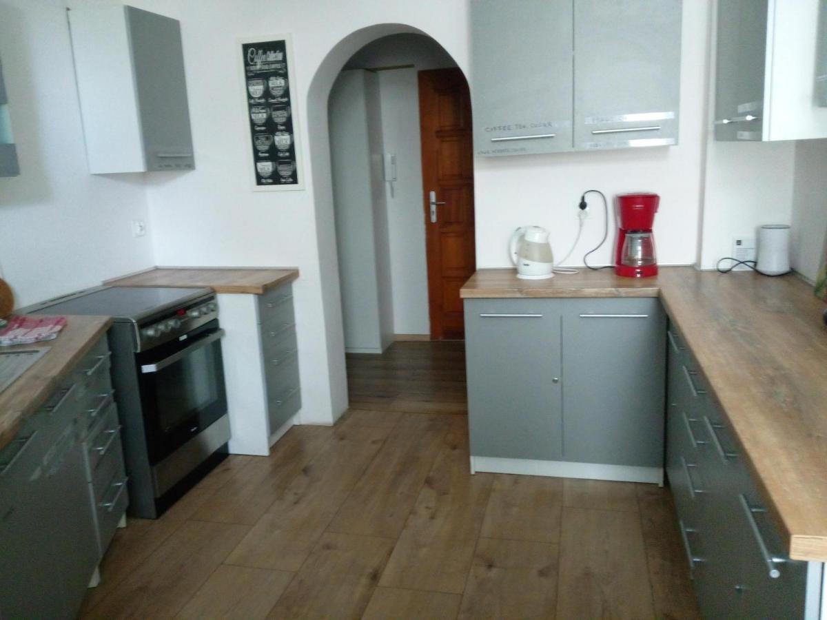 Hostel Tulip - Pokoj Nr 8 Ze Wspolna Lazienka I Kuchnia Szczecin Exteriör bild